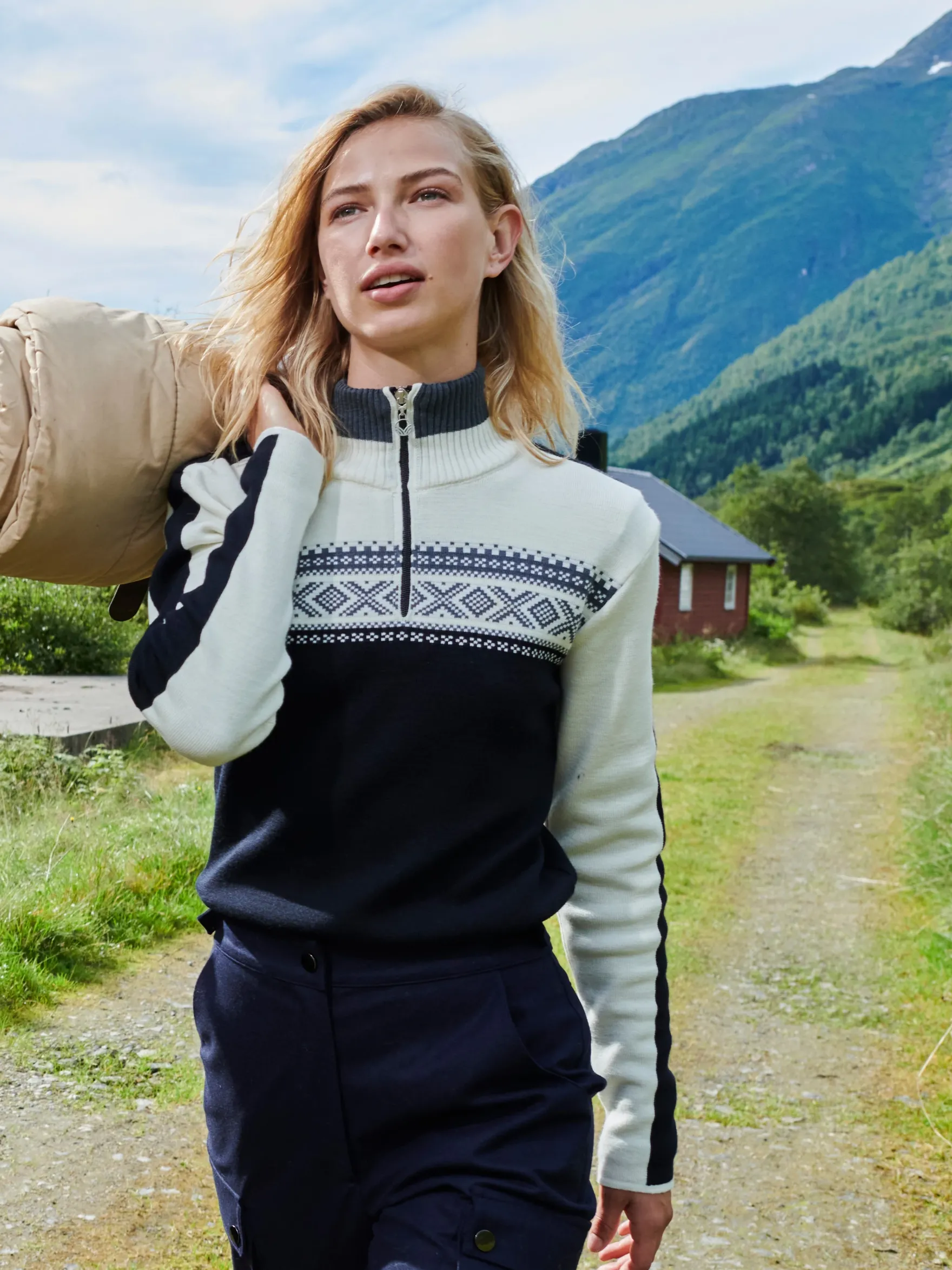 Dale of Norway Half-Zip^Dystingen Women's Merino Wool Sweater Black Schiefer